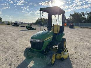 2010 John Deere 2305
