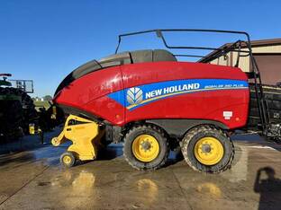 2019 New Holland BIG BALER 340 PLUS