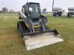 2019 John Deere 333G