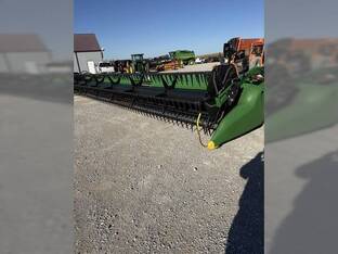 2020 John Deere 735FD