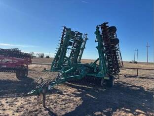 2014 Great Plains 3000TM