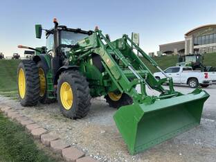 2024 John Deere 6R 215