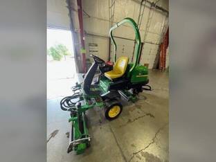 2011 John Deere 2500B