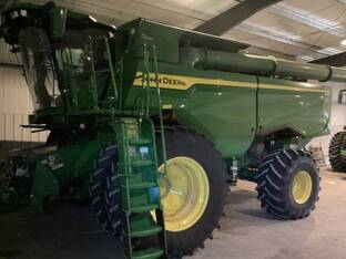 2025 John Deere S7 800