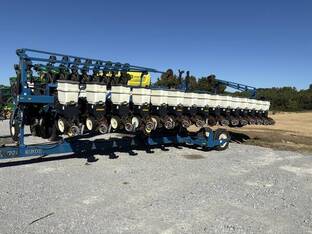 2007 Kinze 3600