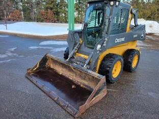 2022 John Deere 320G