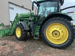 2020 John Deere 6215R