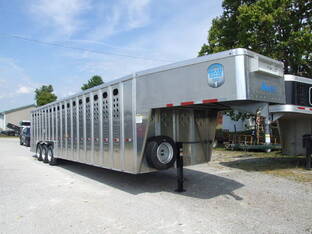 2026 Merritt 32'x8' Livestock
