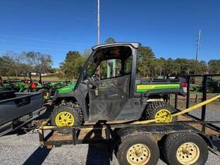 2023 John Deere XUV835M