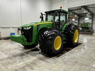 2017 John Deere 8370R