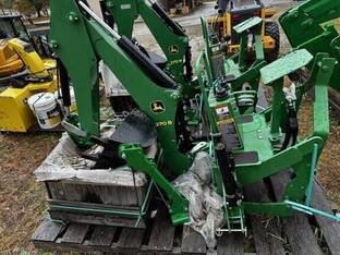 2022 John Deere 270B