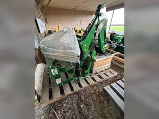 2022 John Deere 270B