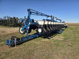 2005 Kinze 3600