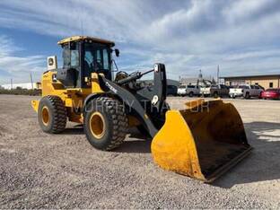 2022 John Deere 624 P