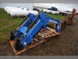 2021 New Holland 715LU