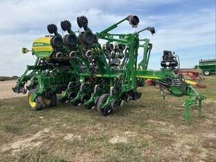 2011 John Deere 1790