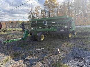1996 John Deere 750