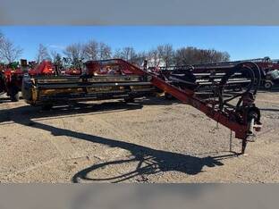 2013 New Holland H7150