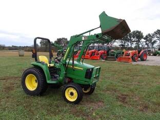 2014 John Deere 3038E