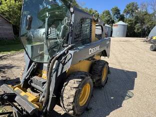 2011 John Deere 326D