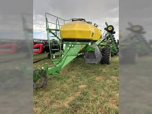 2007 John Deere 1910