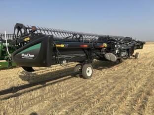 2016 MacDon Industries FD75