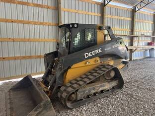 2023 John Deere 333G