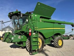 2016 John Deere S670