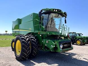 2022 John Deere S780