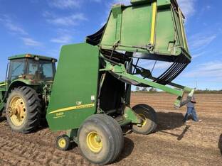 2015 John Deere 569