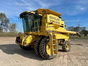 2001 New Holland TR99