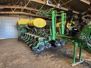 2018 John Deere 1775NT