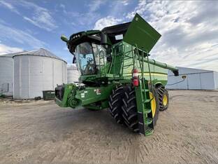 2021 John Deere S780