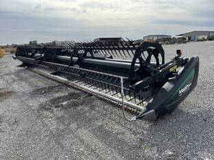 2014 MacDon Industries FD75-35