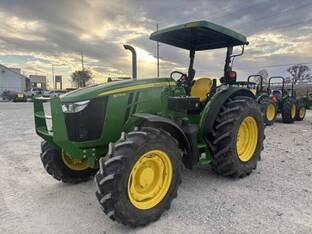 2022 John Deere 5075M