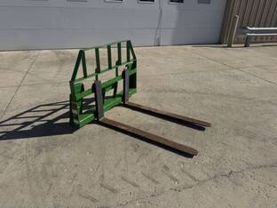 2022 John Deere AP12F