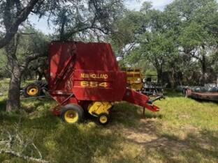 New Holland 654
