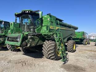 2023 John Deere X9 1100
