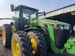 2025 John Deere 8R 370