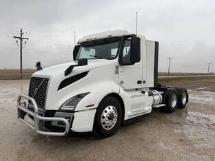 2019 Volvo VNL64T300
