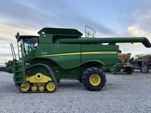 2012 John Deere S670