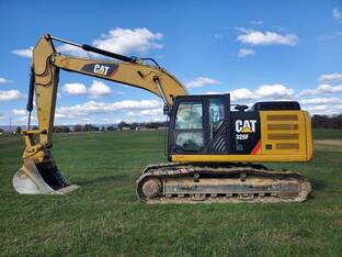 2019 Caterpillar 326F L