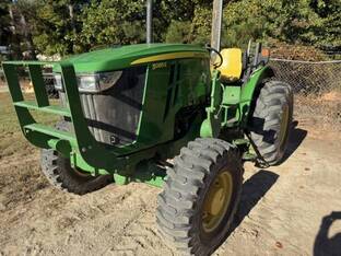 2015 John Deere 5085E