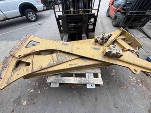 Caterpillar SCISSOR TAILGATE