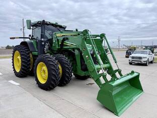 John Deere 700M