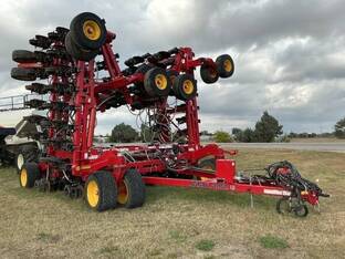 2024 Bourgault Industries Ltd. 3725QDA