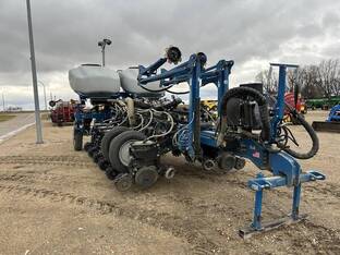2021 Kinze 4905
