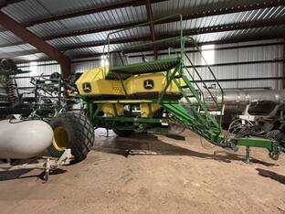 2013 John Deere 1890