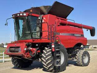 2010 Case IH 6088