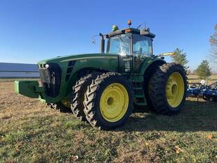 2009 John Deere 8230